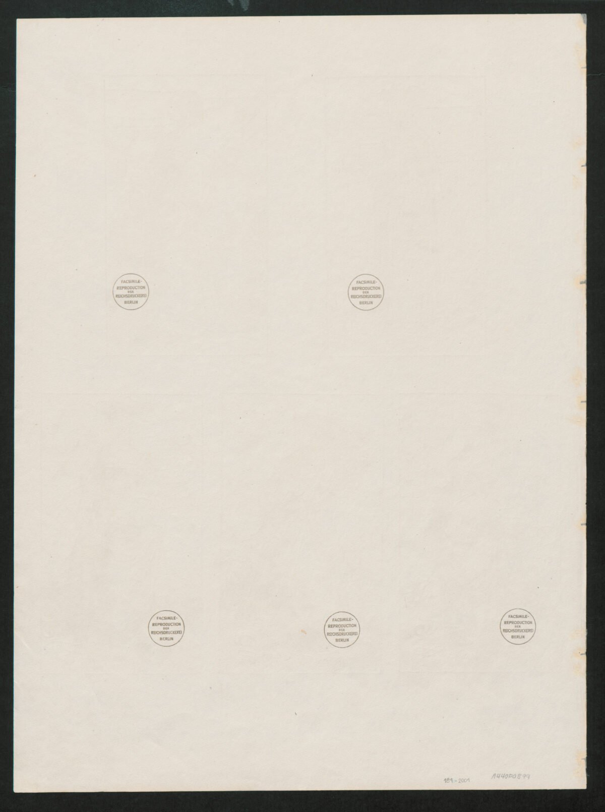 <span class="numbwork">0899</span > <span class="bullwork">•</span > Cinco vírgenes tontas con una lámpara de aceite encendida - Image 3