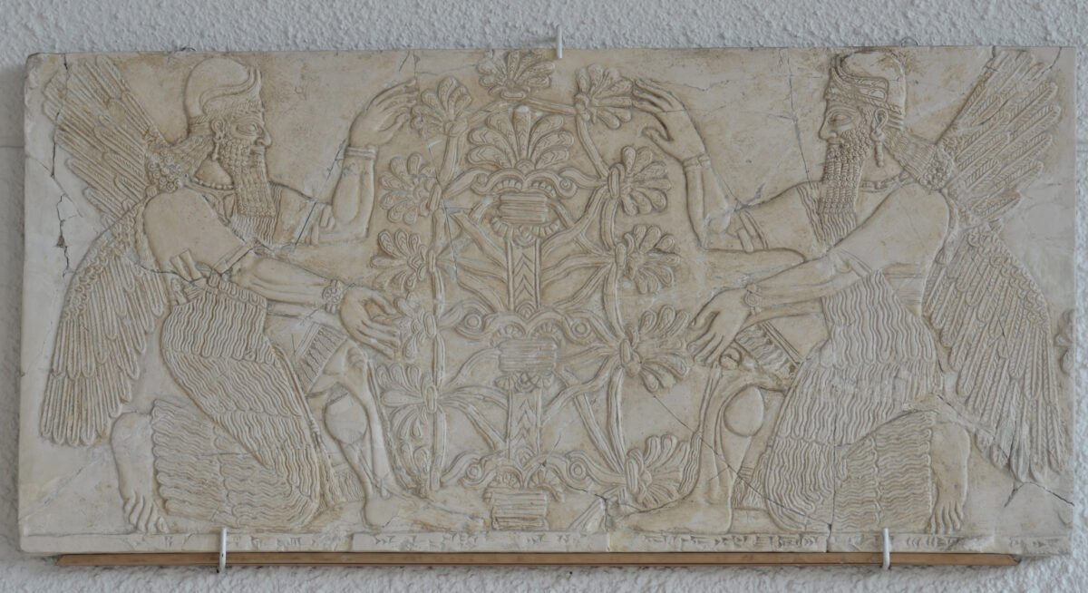 <span class="numbwork">1717</span > <span class="bullwork">•</span > Árbol sagrado entre dos genios alados - Image 2