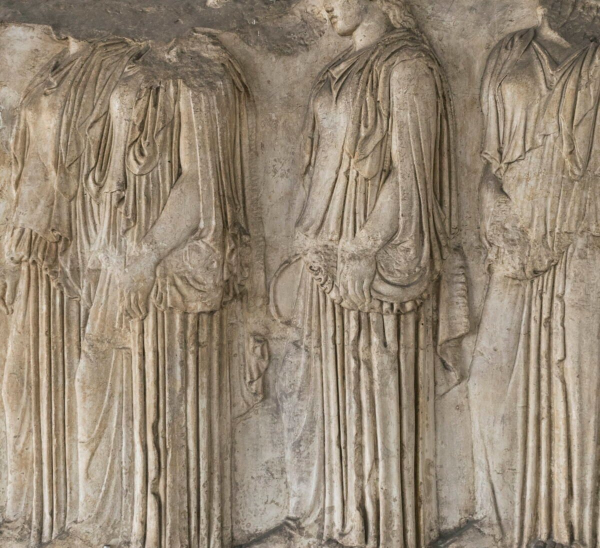 <span class="numbwork">1747</span > <span class="bullwork">•</span > Las Ergastinas (2)