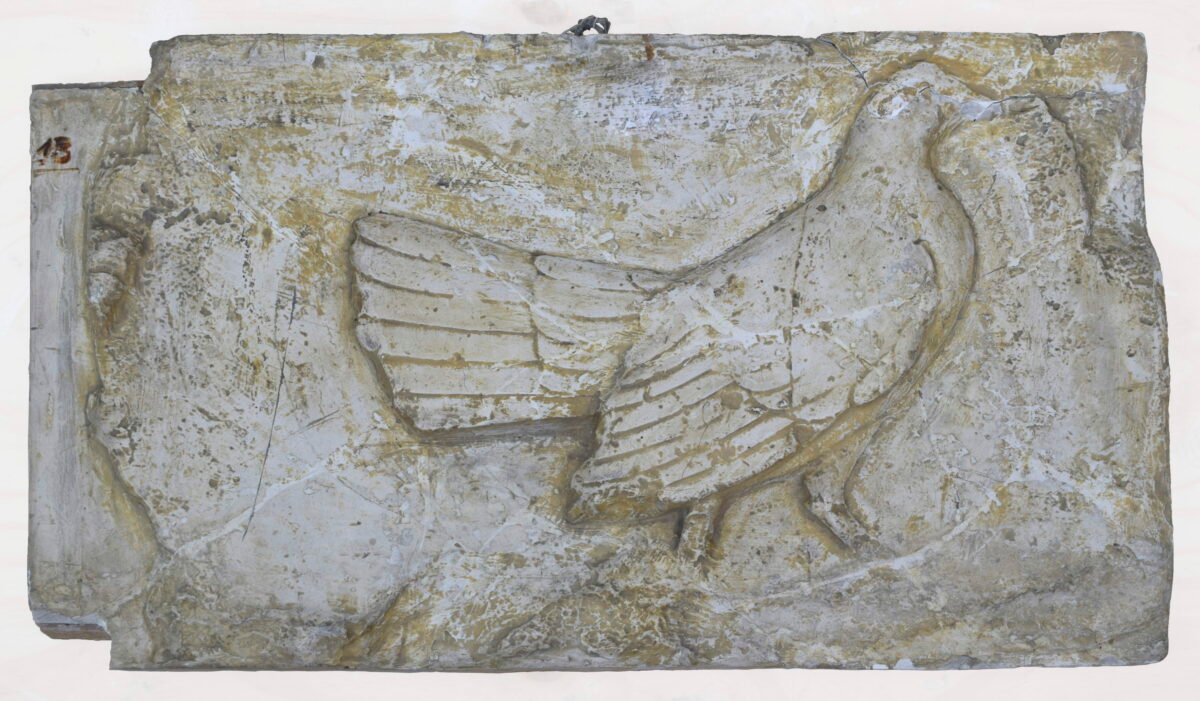 <span class="numbwork">1751</span > <span class="bullwork">•</span > Gallina - Image 2