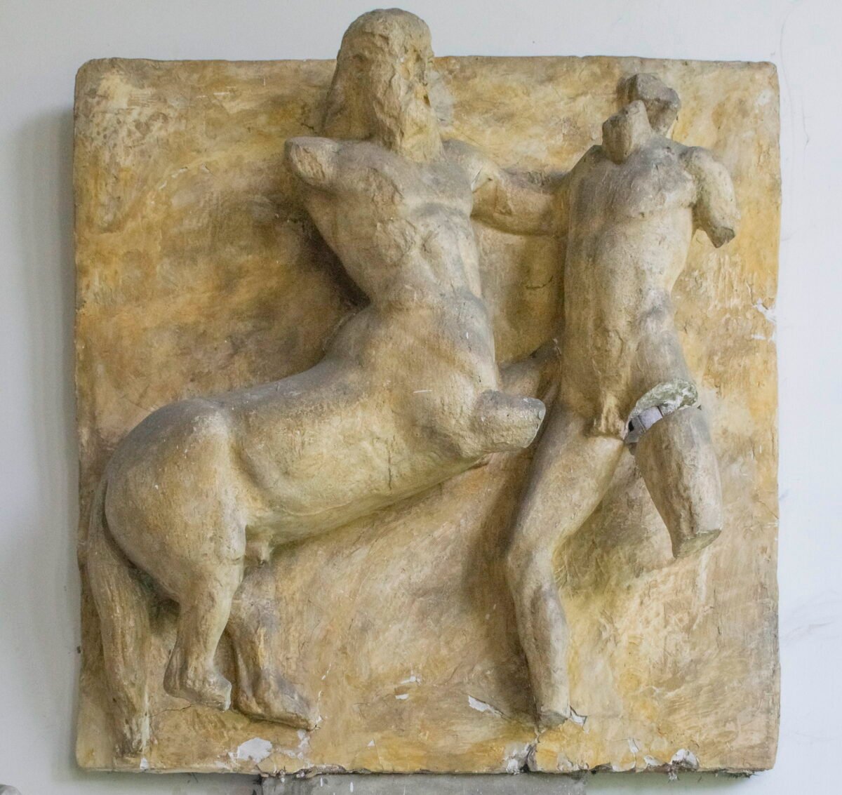 <span class="numbwork">1761</span > <span class="bullwork">•</span > Centauro y torso de un hombre - Image 2