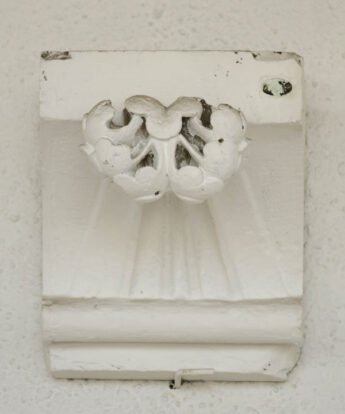 <span class="numbwork">1799</span > <span class="bullwork">•</span > Motivo ornamental (2)
