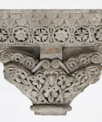 <span class="numbwork">1811</span > <span class="bullwork">•</span > Elemento arquitectónico - Capitel (3)