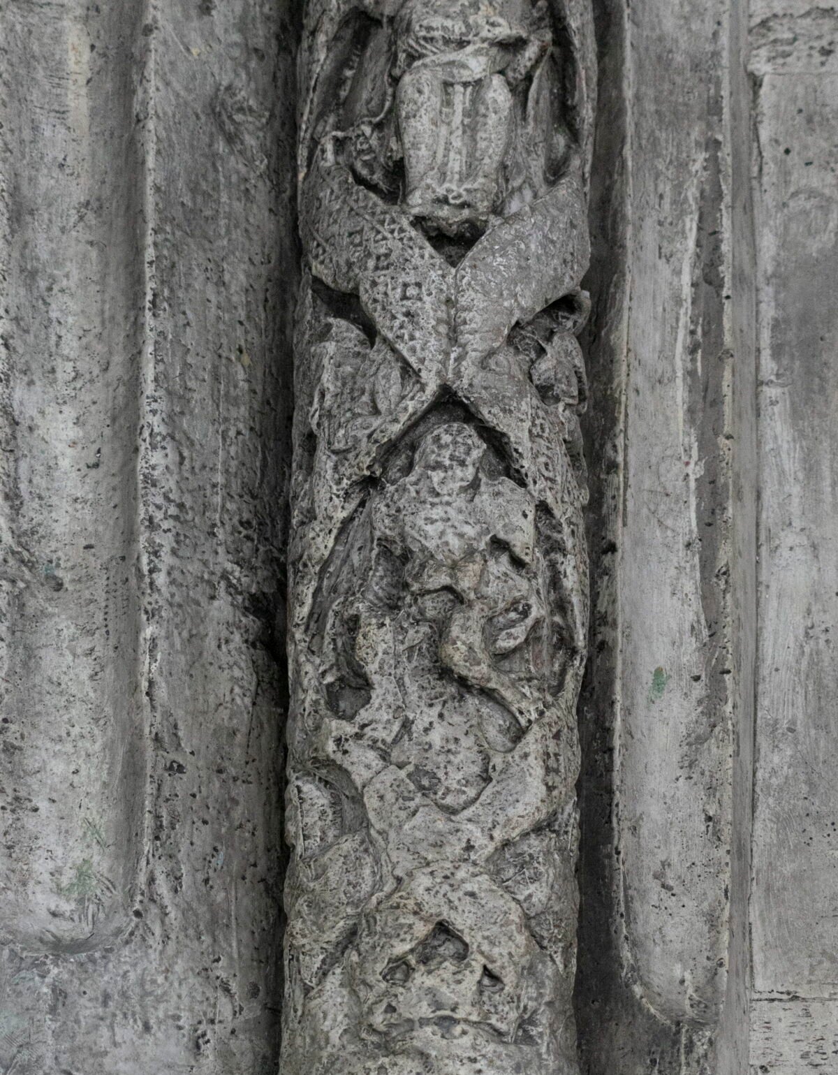 <span class="numbwork">1815</span > <span class="bullwork">•</span > Columna adosada (3)