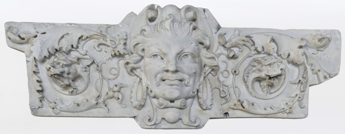 <span class="numbwork">1833</span > <span class="bullwork">•</span > Grutesco (motivo decorativo) - Image 2