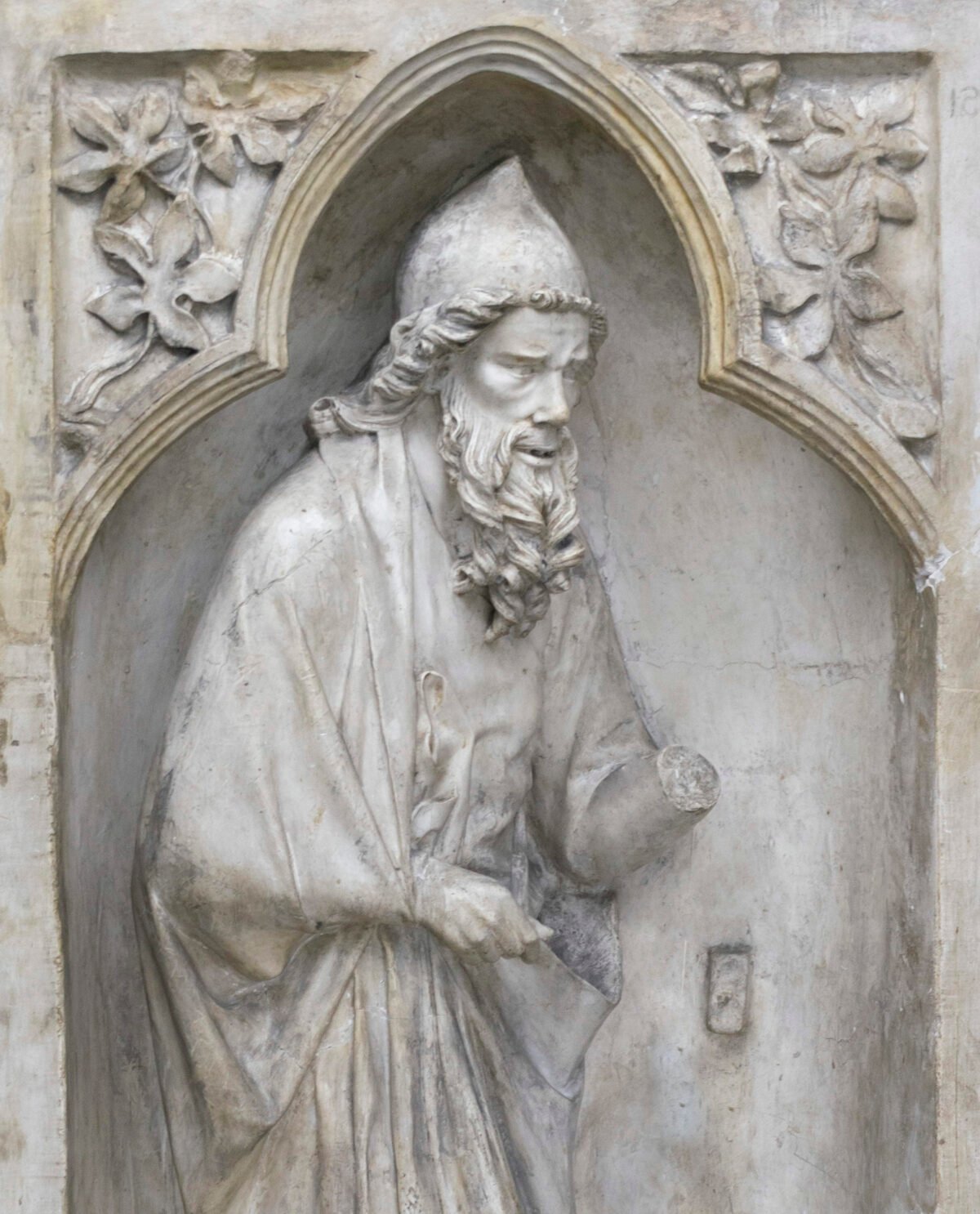 <span class="numbwork">1845</span > <span class="bullwork">•</span > Santo en nicho