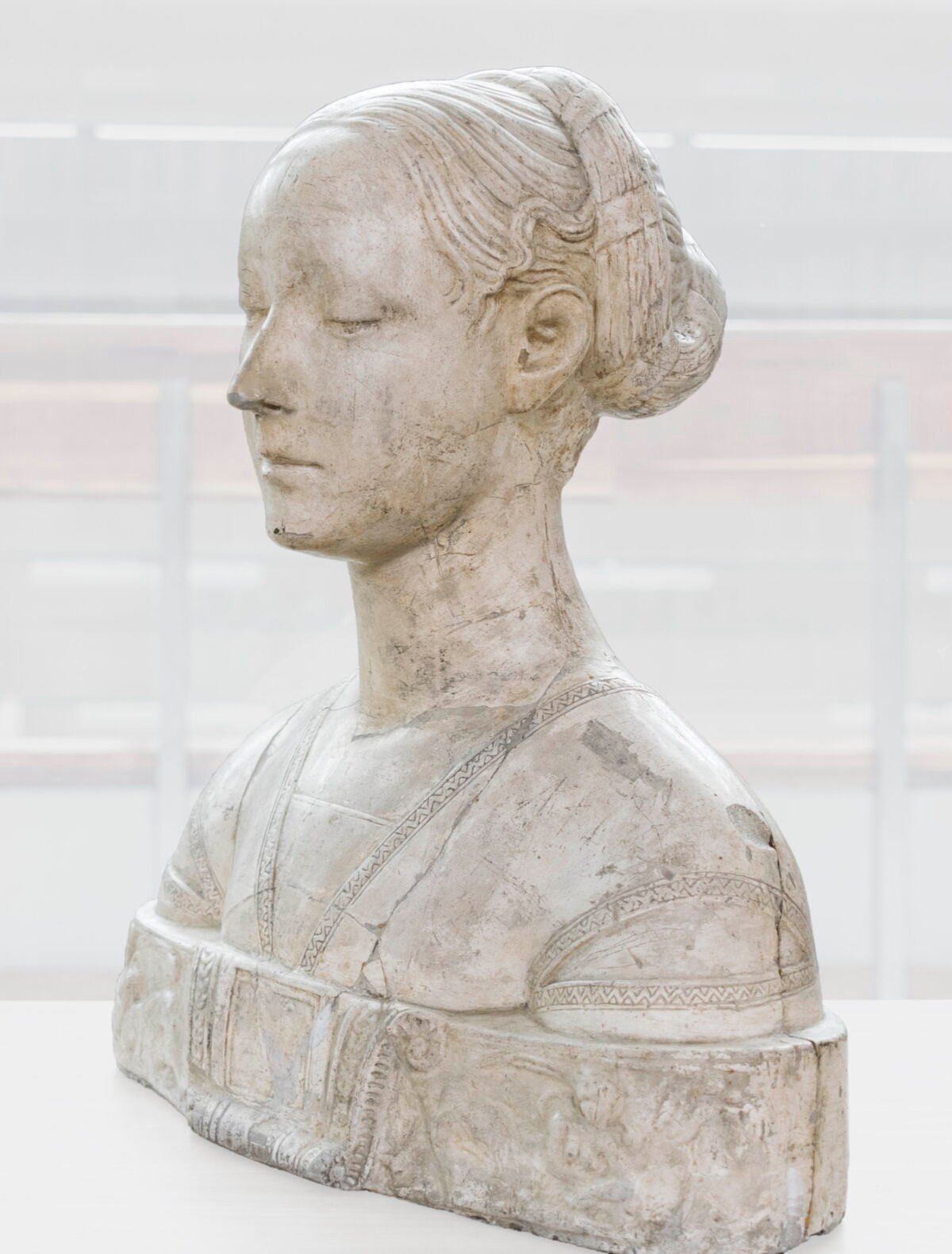 <span class="numbwork">1868</span > <span class="bullwork">•</span > Retrato de Beatriz de Aragón - Image 9