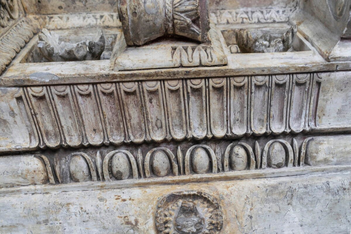 <span class="numbwork">2285</span > <span class="bullwork">•</span > Cornisa corintia romana - Image 3